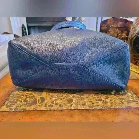 Michael Kors 2tone Blue leather bag - Picture 5 of 11